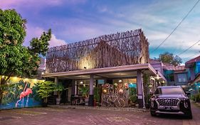 Metro Malioboro Living
